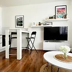 Black Lotus 2 I Downtown I Free Parking & Fresh Coffee I 24hr Access Apartamento *