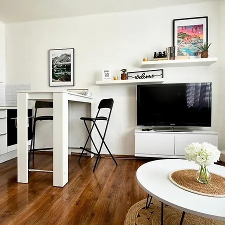 Black Lotus 2 I Downtown I Free Parking & Fresh Coffee I 24hr Access Апартаменты *