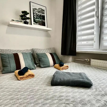 Black Lotus 2 I Downtown I Free Parking & Fresh Coffee I 24hr Access * Банска-Бистрица